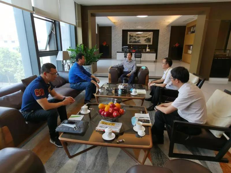 中國有色金屬加工工業(yè)協(xié)會(huì)副理事長兼秘書長章吉林 一行蒞臨調(diào)研。.jpg