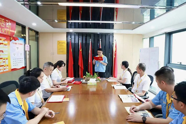 志愿同行,微光成炬|華昌集團(tuán)疫情防控志愿者再獲表彰!