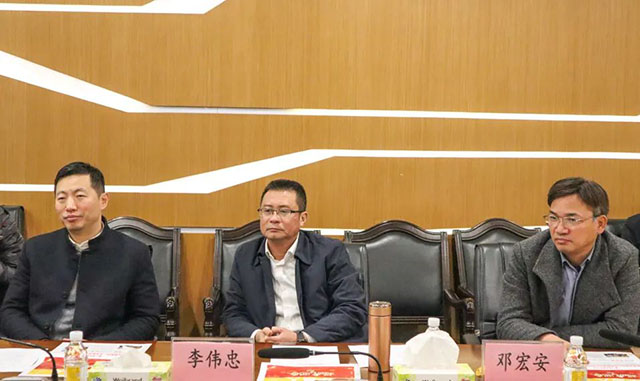 肇慶市、四會市領(lǐng)導與華昌領(lǐng)導共話交流