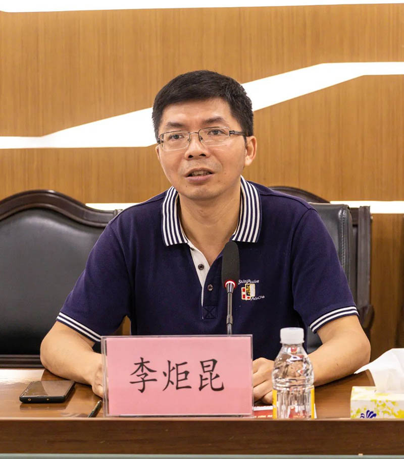 李炬昆局長(zhǎng)肯定了華昌的貢獻(xiàn)